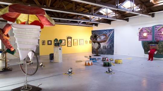Clifton Childree. Farting Through Pretzels (Ausstellungsansicht), 27.02. – 18.04.2014, GALERIE HILGER NEXT Wien 10, Courtesy GALERIE HILGER NEXT Wien 10, Wien, © Katharina Stögmüller